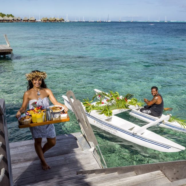 Intercontinental Tahiti Canoe Breakfast