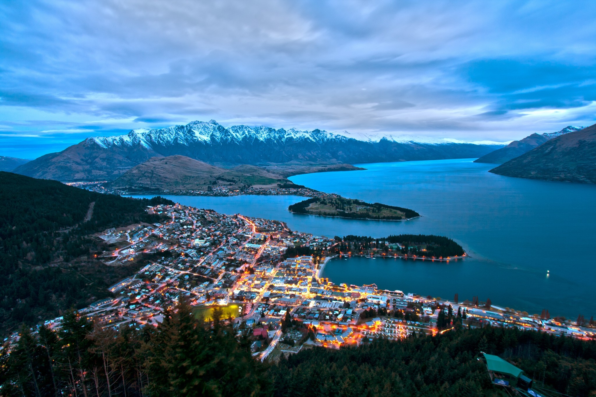 Queenstown from Bobs Peak